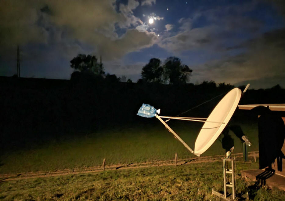 ParkedDish_Moon